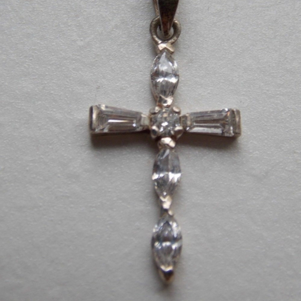 Silver Cross Pendant Jewelry w/ Crystal Rhinestone